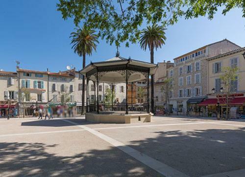 Appartement Duplex coeur vieil Antibes Old city Marché provencal Exterior foto